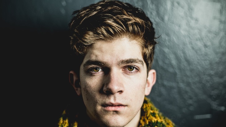 Terlihat Pendiam Tapi Ternyata Hiperseks, Kenali Tanda-Tandanya!