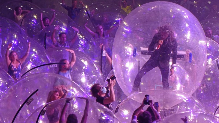 The Flaming Lips Cetuskan Ide Unik untuk Nonton Konser Live