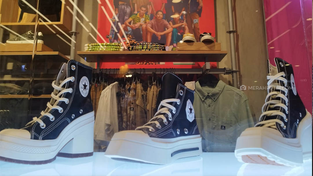 koleksi de luxe Converse