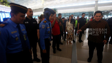 Menteri BUMN Erick Thohir Tinjau Persiapan Angkutan Libur Nataru di Bandara Soekarno-Hatta
