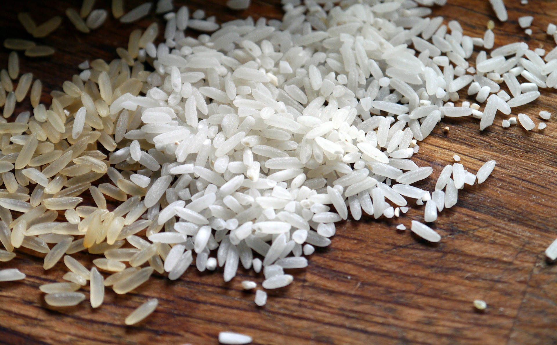 [HOAKS atau FAKTA]: Nasi Dipanaskan 12 Jam Dalam Rice Cooker Berubah Jadi Racun
