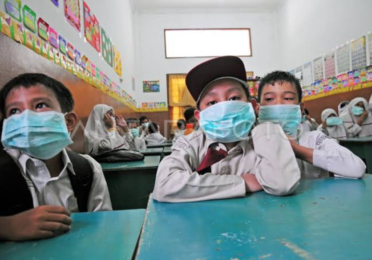 Pemprov DKI Terapkan PJJ Mulai 7 September Imbas Sebaran Abu Vulkanis Anak Krakatau