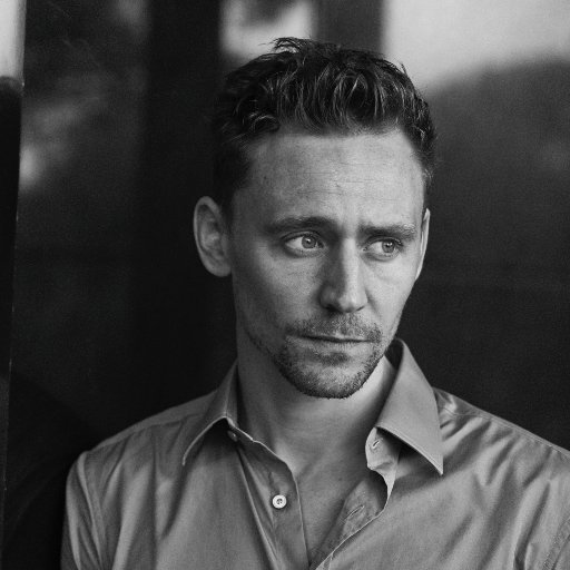 Terlihat Tengah Syuting, Tom Hiddleston kembali Perankan Loki di Avengers 4