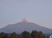 Gunung Raung Kembali Erupsi Senin Pagi, Tinggi Letusan 600 Meter