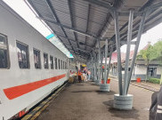 Pengguna KA Lokal Merak Alami Lonjakan