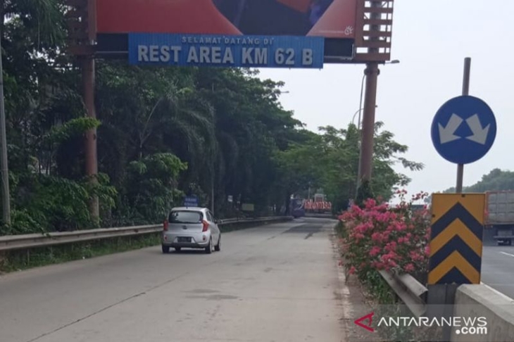 Lokasi perbaikan di Jalan Tol Jakarta-Cikampek. ANTARA/Pradita Kurniawan Syah