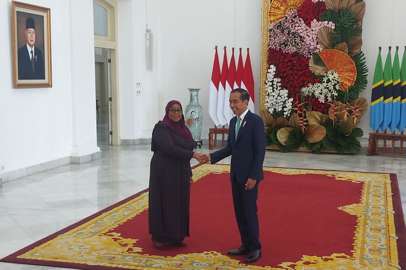 Presiden Samia Minta Jokowi Datang Lagi ke Tanzania Sebagai Turis Setelah Pensiun