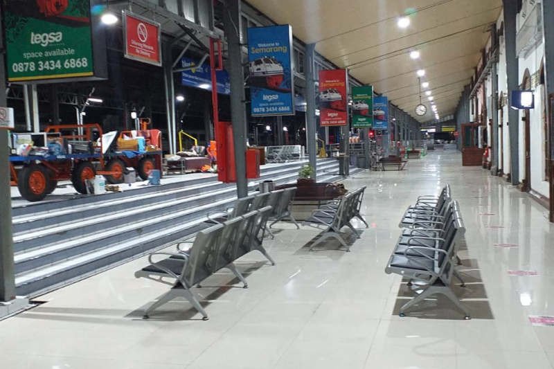 Suasana peron Stasiun Tawang Semarang pascabanjir, Senin. (ANTARA/ HO-Humas PT KAI Daop 4 Semarang)