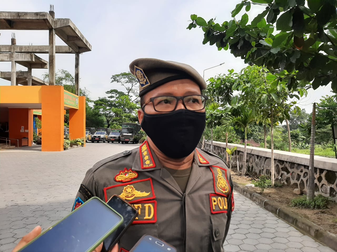 Kepala Satpol PP Solo, Arif Dharmawan, Senin (23/11). (MP/Ismail)