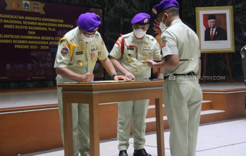  Riza Patria Lantik Anies Baswedan Jadi Anggota Kehormatan Komnas Menwa