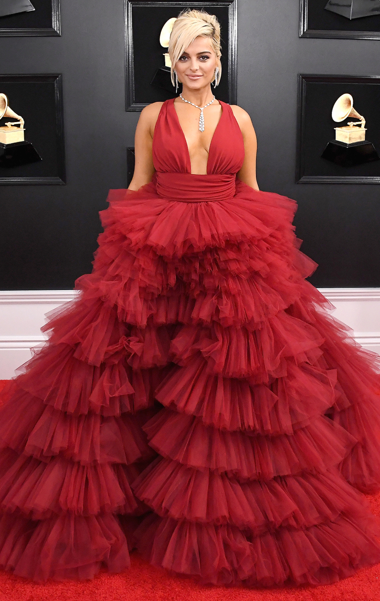 8 Artis dengan Pakaian Terbaik di Red Carpet Grammy Awards 2019