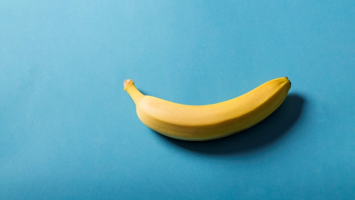 Kulit pisang bisa digunakan untuk mencerahkan kulit. (Foto: unsplash/Deon Black)