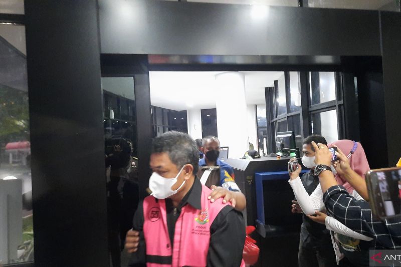 Tiga Pejabat Bea Cukai Jadi Tersangka Dugaan Korupsi Kawasan Berikat Tanjung Emas