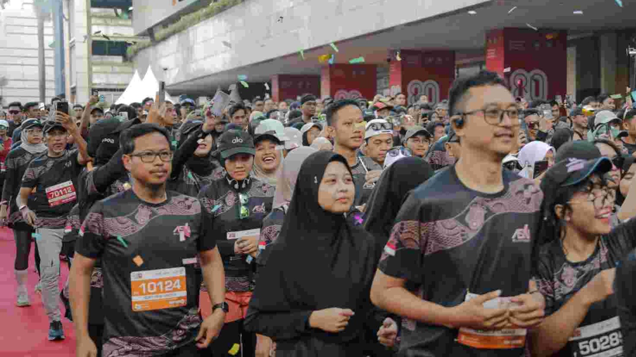 Lepas 1.700 Peserta ASN Run 2025, Gubernur Pramono: Bukti Jakarta Aman Gelar Event Besar
