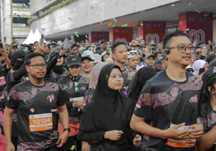 Lepas 1.700 Peserta ASN Run 2025, Gubernur Pramono: Bukti Jakarta Aman Gelar Event Besar