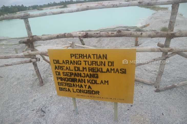 Jangan turun ke bawah karena dikhawatirkan longsor (MP/Muchammad Yani)