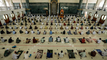 Salat Jumat Dengan Protokol Kesehatan COVID-19