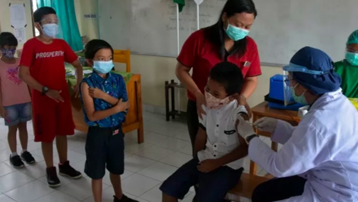 Viral Perawat Diduga Suntikan Vaksin Kosong ke Warga Pluit, Ini Respons Polisi