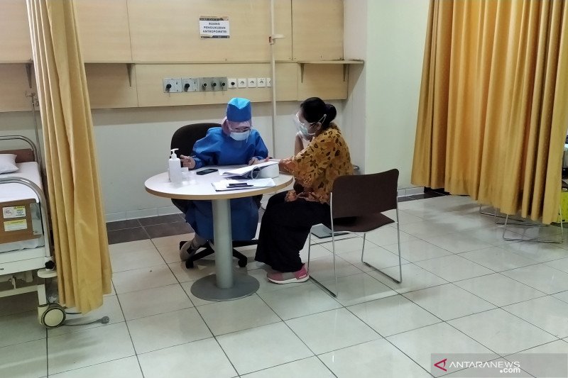 19 Relawan Sudah Disuntik Tes Vaksin COVID-19 di Unpad, 1 Orang Mundur
