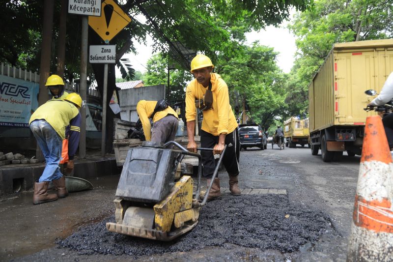 Kini Kota Tangerang Punya Layanan Perbaikan Jalan Sehari Tuntas