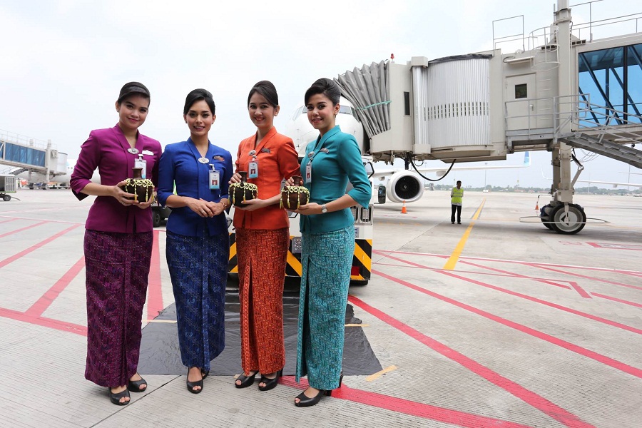 Pramugari Garuda Indonesia di Bandara Soetta. (MP/Rizki Fitrianto)