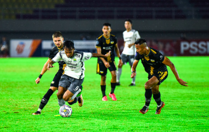 Dewa United FC Vs Persib Bandung Berakhir Imbang