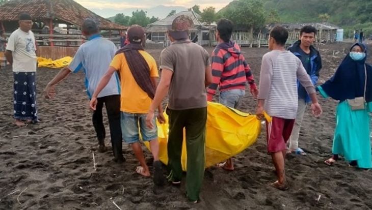 Gelar Ritual Ketenangan Diri di Laut Selatan, 10 Orang Tewas Tergulung Ombak