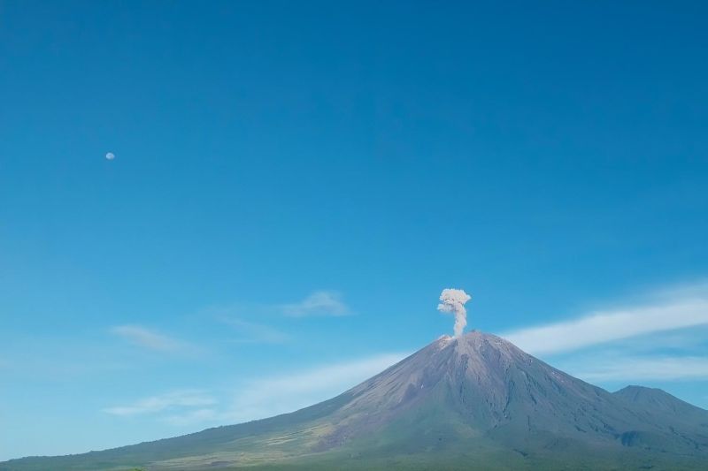 Banjir Lahar Dingin di Gunung Semeru Telan Tiga Korban Jiwa