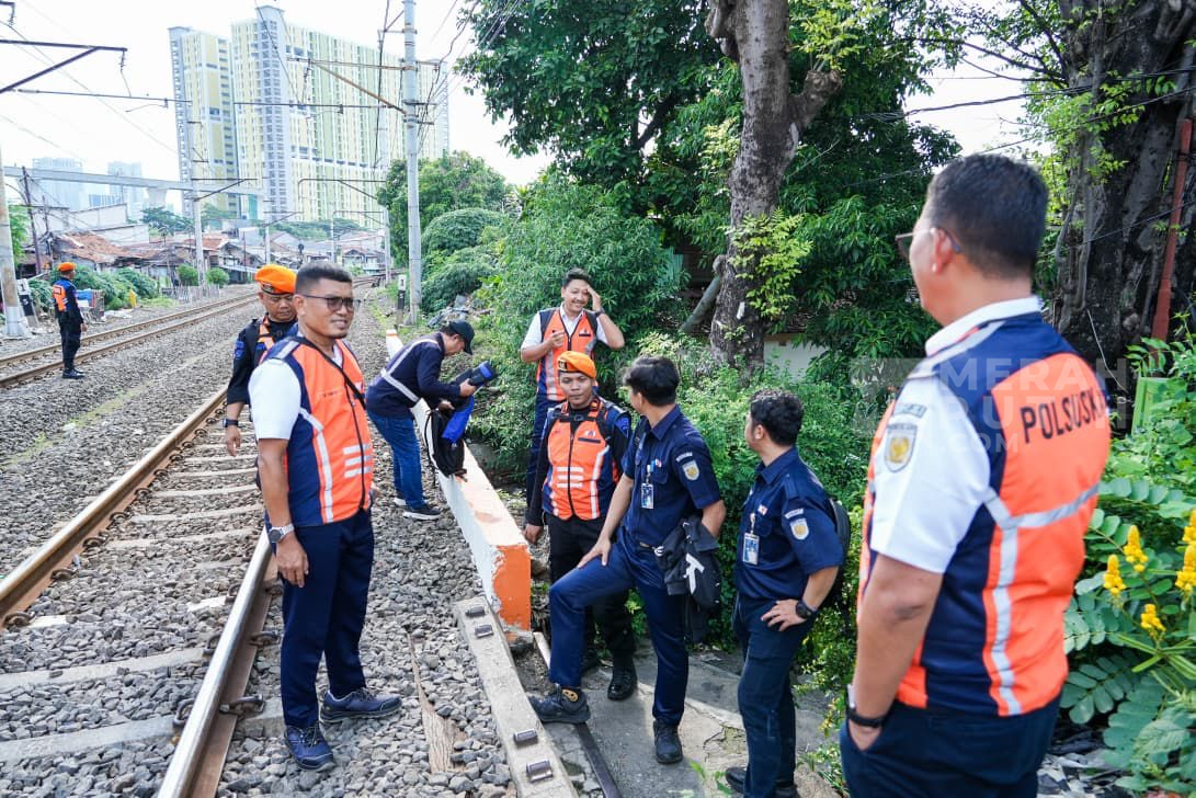 Jalur Rel Kereta Api Manggarai-Sudirman Rawan Longsor, Keselamatan Penumpang Terancam