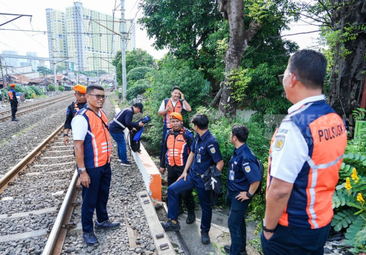 Jalur Rel Kereta Api Manggarai-Sudirman Rawan Longsor, Keselamatan Penumpang Terancam
