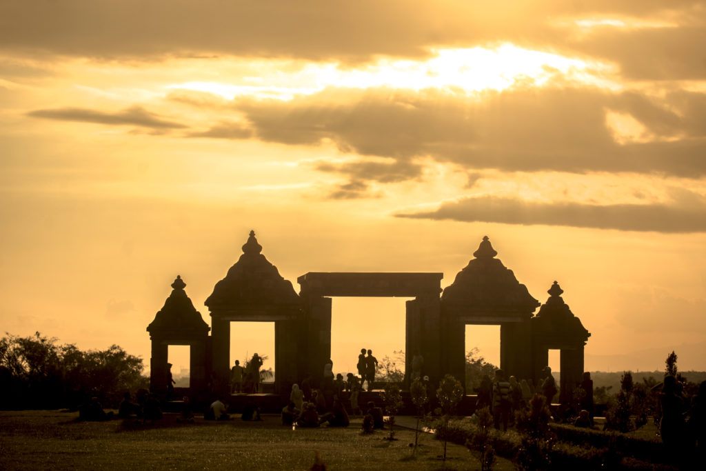 Candi Prambanan dan ratu boko di Yogyakarta. Foto: Dispar Sleman