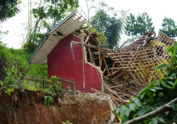 Warga Kini Bisa Ajukan Perbaikan Rumah Akibat Bencana ke eproposal.rr.bnpb.go.id 