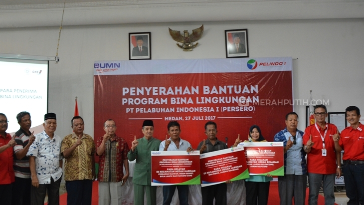 Pelindo I Serahkan Bantuan untuk Nelayan