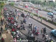 Demo Buruh di MPR/DPR Sempat Ricuh, Polisi dan Mahasiswa Saling ‘Pukul Mundur’