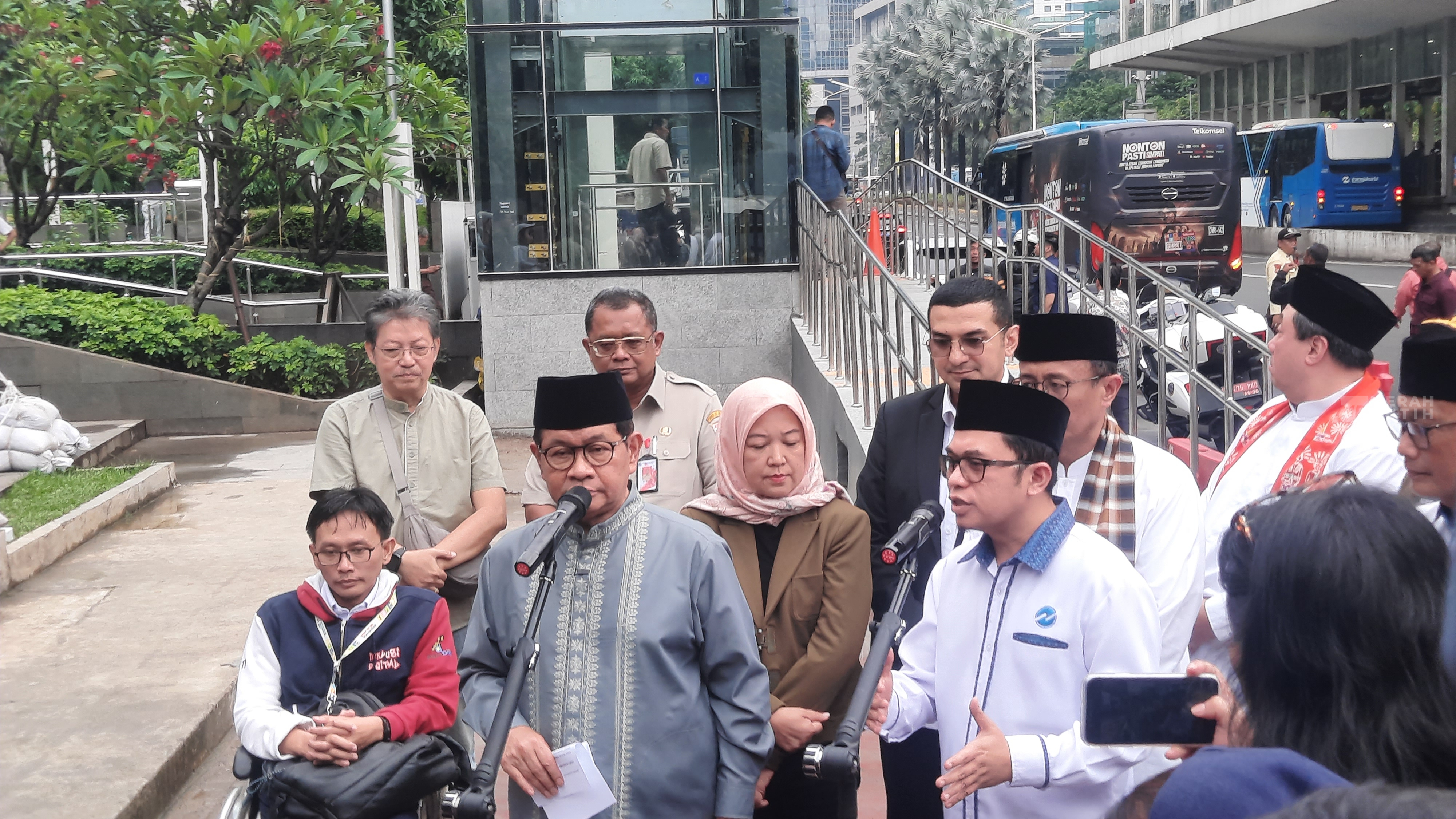Gubernur Pramono Minta BUMD Jakarta Siaga Krisis di Tengah Perang AS-Israel dan Iran 