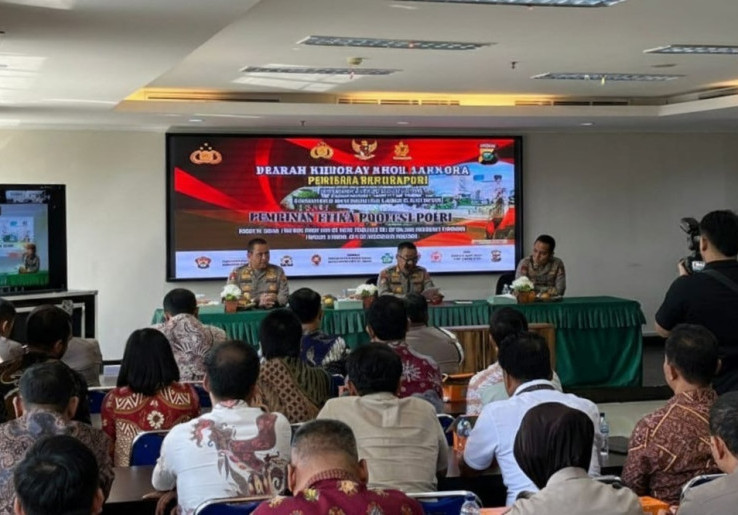 Polri Larang Anggotanya Flexing Hidup Mewah, Luncurkan WBS dan SP4N untuk Aduan Masyarakat