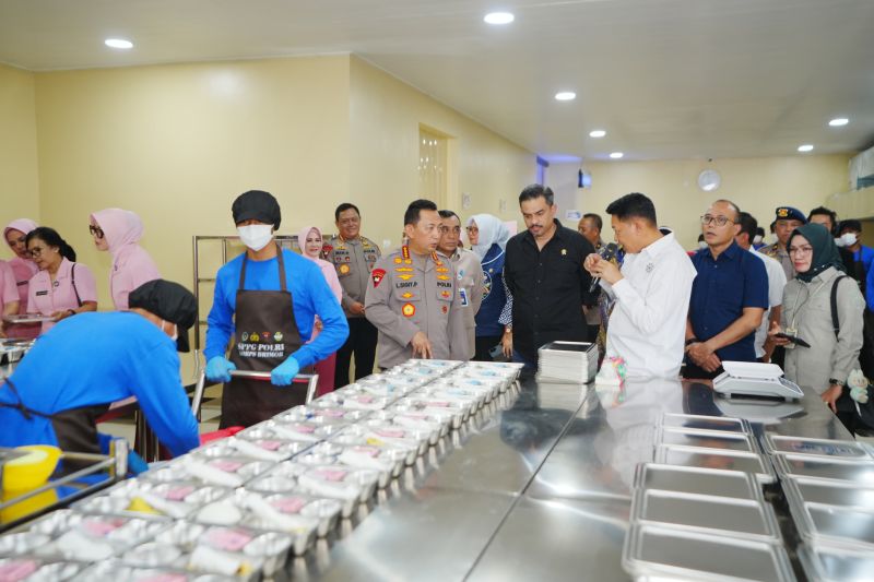 Kapolri Resmikan 28 SPPG Yang Bakal Layani 96.000 Penerima Makan Bergizi Gratis