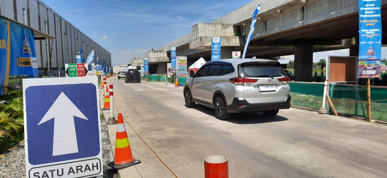 76.518 Kendaraan Melintas Tol Fungsional Jogja-Solo selama Lebaran