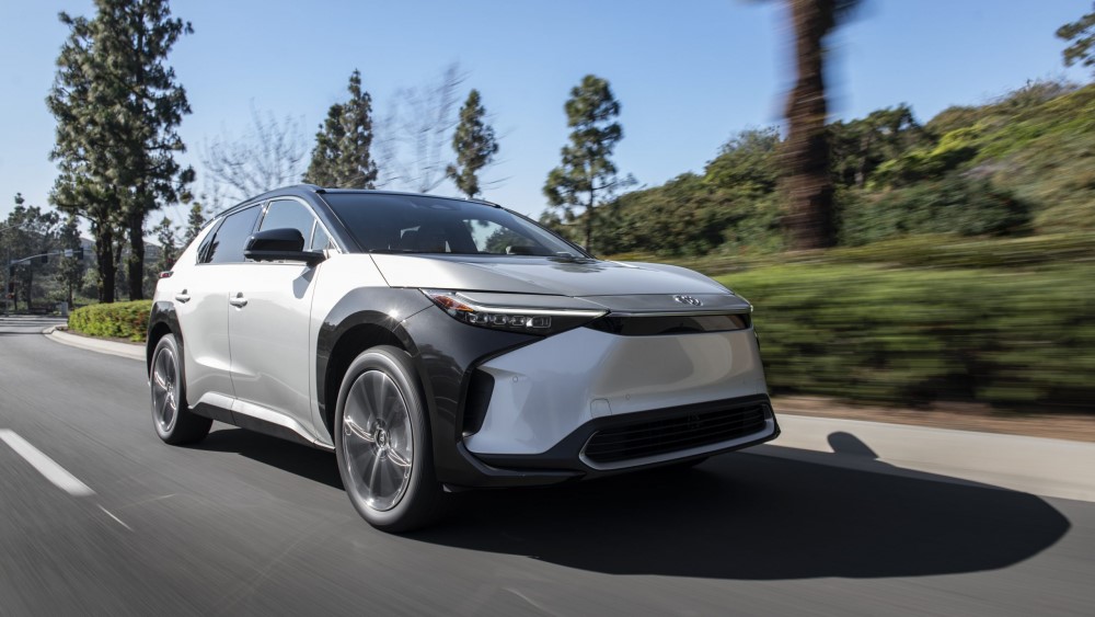 Inggris Larang Iklan Mobil Listrik Hyundai dan Toyota