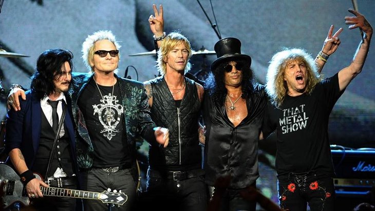 Minus Axl Rose. Izzy Stradlin, Matt Sorum, Duff McKagan, Slash dan Steven Adler. (Foto: standard)