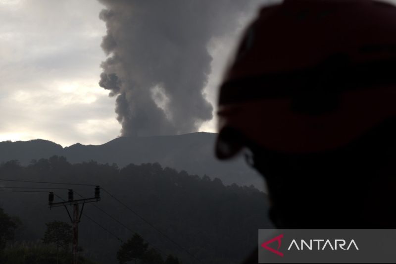 Status Siaga Darurat Gunung Marapi Diperpanjang Satu Bulan 