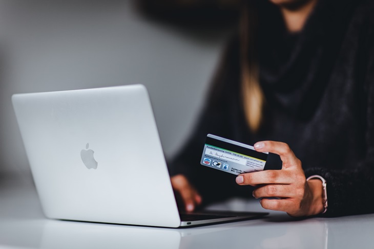 Transaksi E-Commerce. (Foto: Antara)