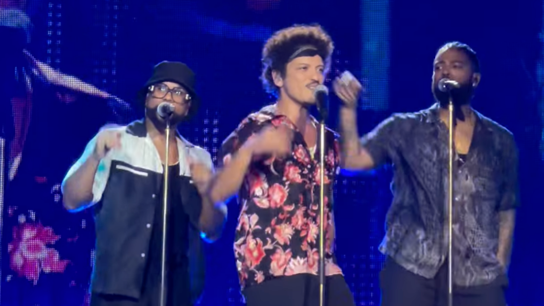 Penampilan Hari Pertama, Bruno Mars Begitu Fasih Berbahasa Indonesia