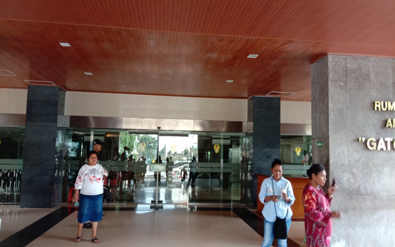 Aspri BJ Habibie Rubijanto meminta masyarakat Indonesia agar mendoakan kesembuhan Presiden RI Ketiga ini