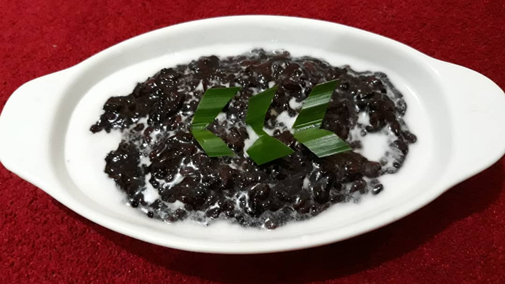 Bubur ketan hitam. (Instagram/ dapursangkara)