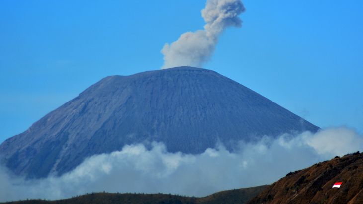Pendaki Asal Surabaya Meninggal di Gunung Semeru 
