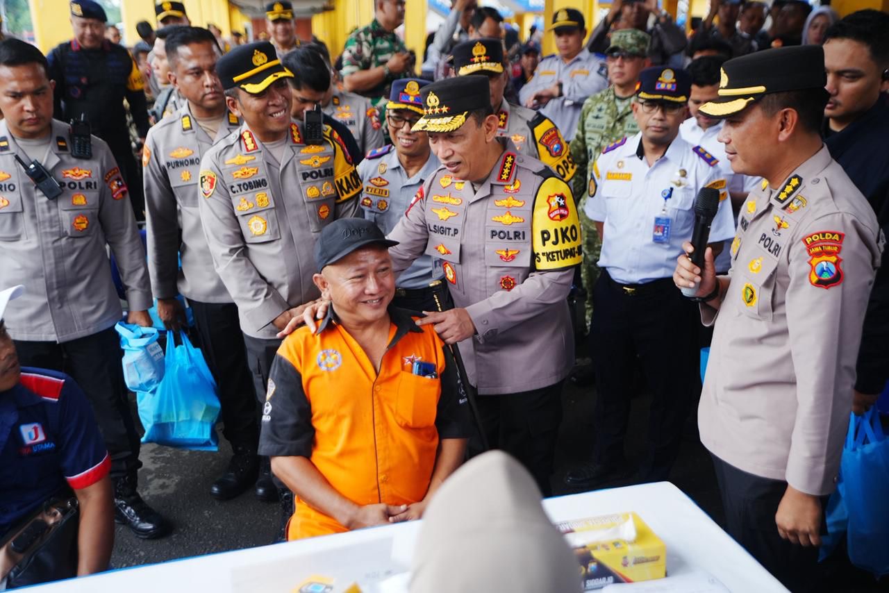 Jumlah Pemudik Lebaran 2026 Meningkat, Kapolri Minta Sopir Bus Hati-Hati dan Taat Aturan di Jalan