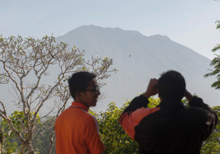 Gunung Agung Kembali Erupsi, Masyarakat Diminta Tenang