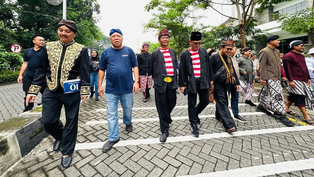 Pakaian Adat Pesa'an, Simbol Keberanian dan Kebebasan Masyarakat Madura