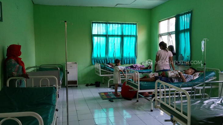 Usai Disuntik Vaksin Difteri Puluhan Santri Keracunan  